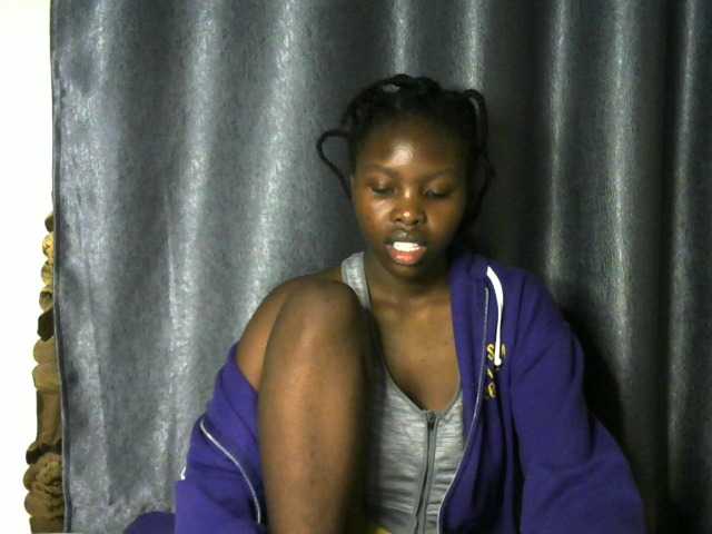 Comfort2a live cam on BongaCams