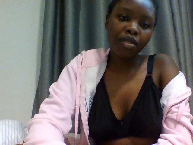 Comfort2a live cam on BongaCams
