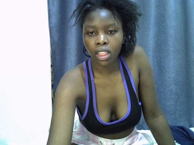 Comfort2a live cam on BongaCams
