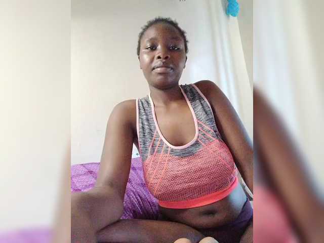 Comfort2a webcam bongacams model stream image