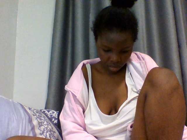 Comfort2a live cam on BongaCams
