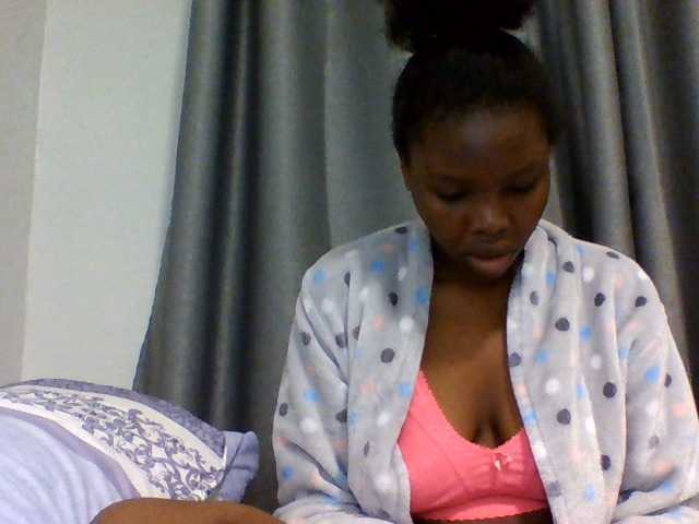 Comfort2a, en vivo ahora en BongaCams