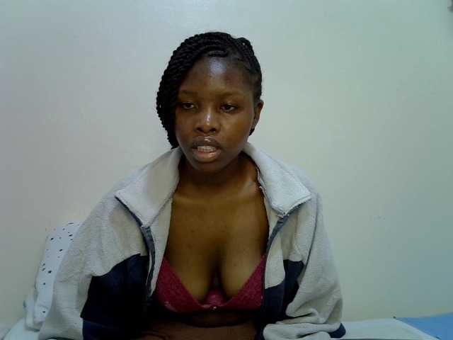 Comfort2a live cam on BongaCams