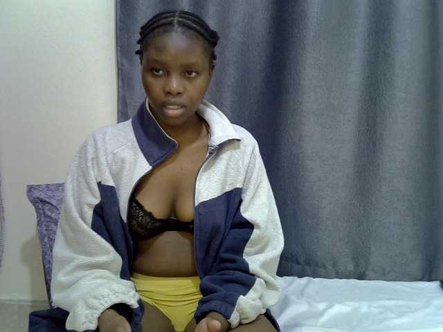Comfort2a live cam on BongaCams