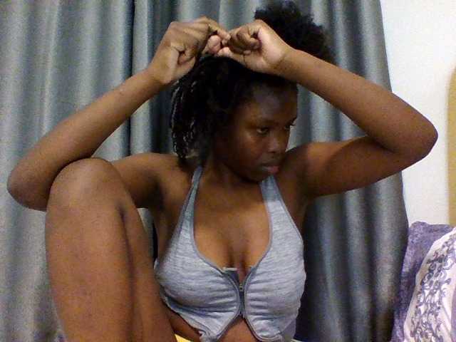 Comfort2a live cam on BongaCams