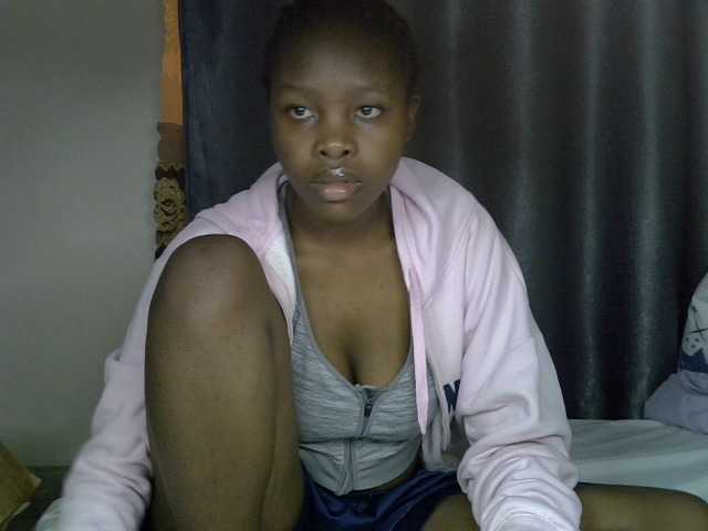 Comfort2a live cam on BongaCams