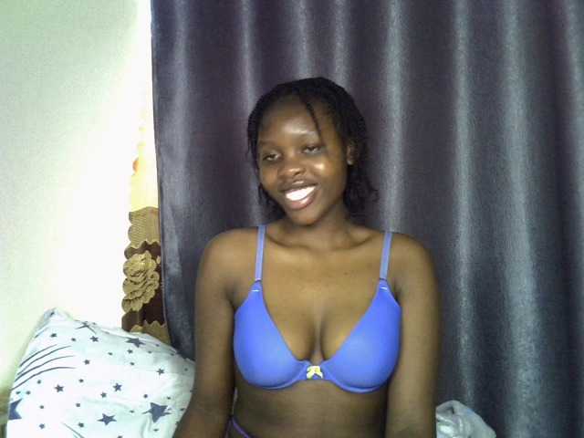 Comfort2a live cam on BongaCams