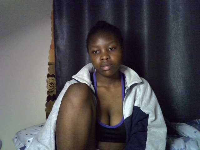 Comfort2a live cam on BongaCams