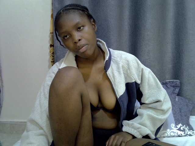 Comfort2a live cam on BongaCams