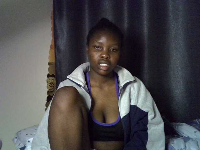 Comfort2a live cam on BongaCams