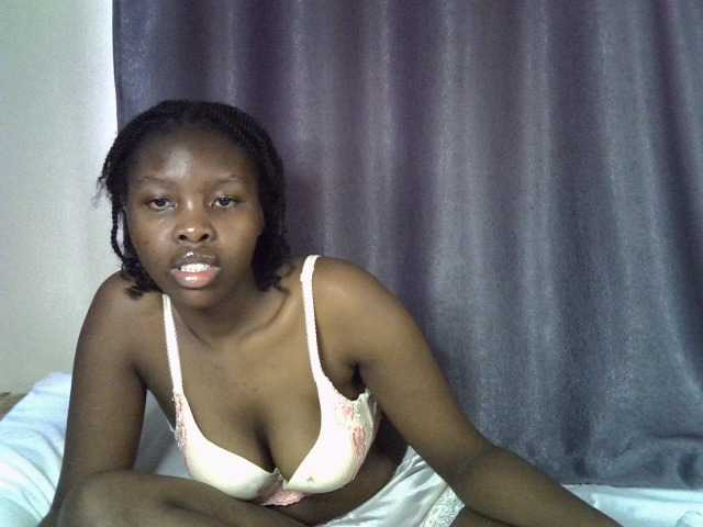 Comfort2a live cam on BongaCams