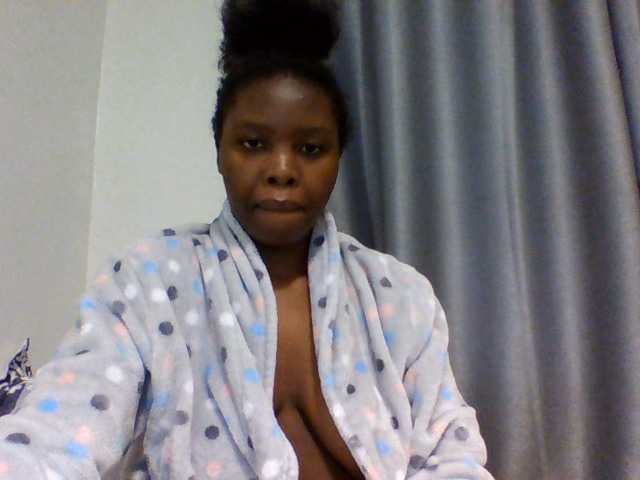 Comfort2a live cam on BongaCams