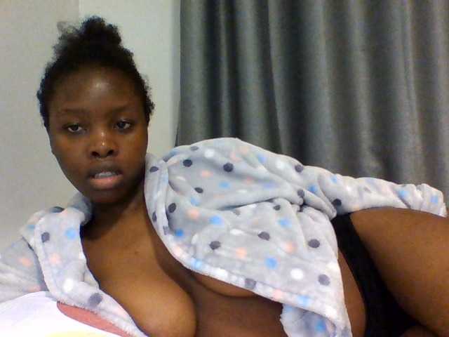 Comfort2a live cam on BongaCams