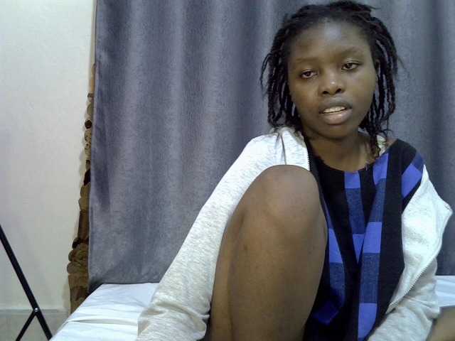 Comfort2a live cam on BongaCams