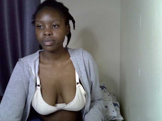 Comfort2a live cam on BongaCams