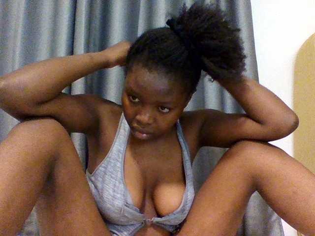 Comfort2a, en vivo ahora en BongaCams