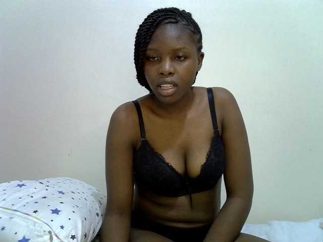 Comfort2a live cam on BongaCams
