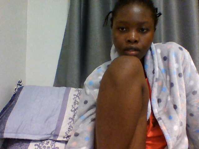 Comfort2a, live now on BongaCams