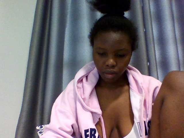 Comfort2a live cam on BongaCams