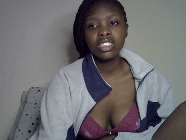 Comfort2a live cam on BongaCams