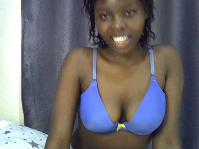 Comfort2a live cam on BongaCams