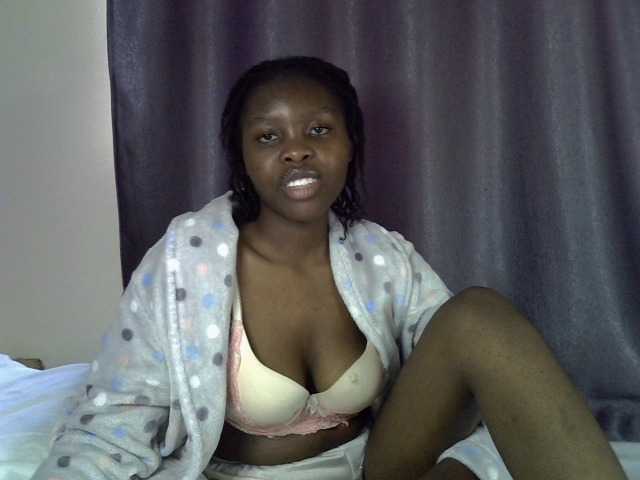 Comfort2a live cam on BongaCams