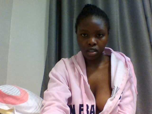 Comfort2a live cam on BongaCams