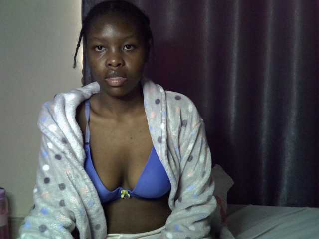 Comfort2a live cam on BongaCams
