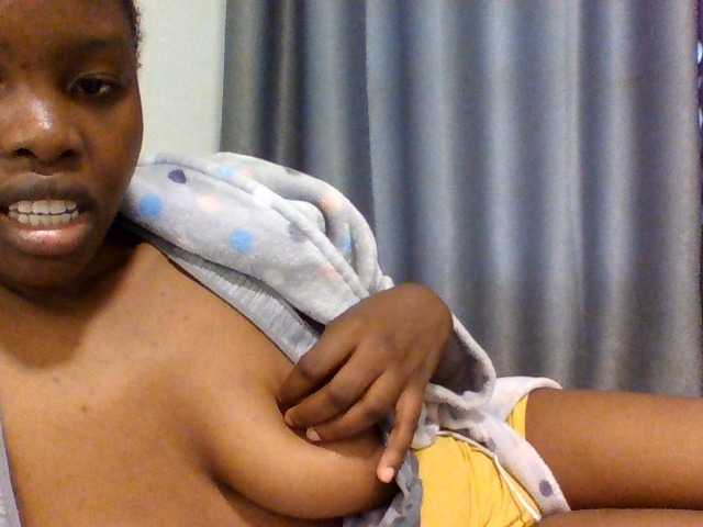 Comfort2a live cam on BongaCams