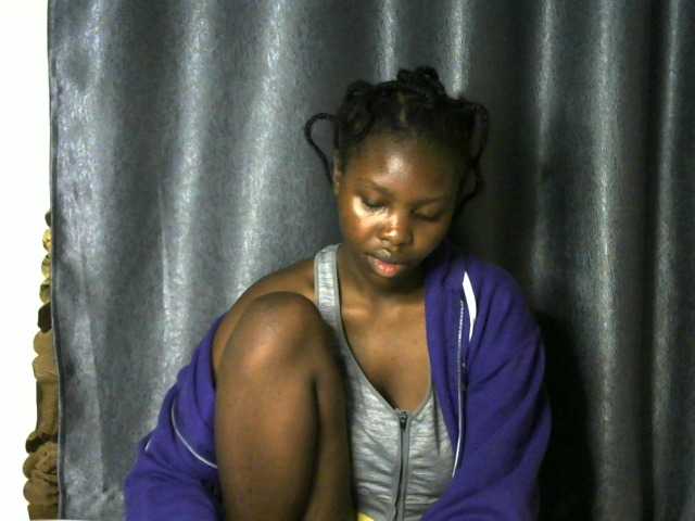 Comfort2a live cam on BongaCams