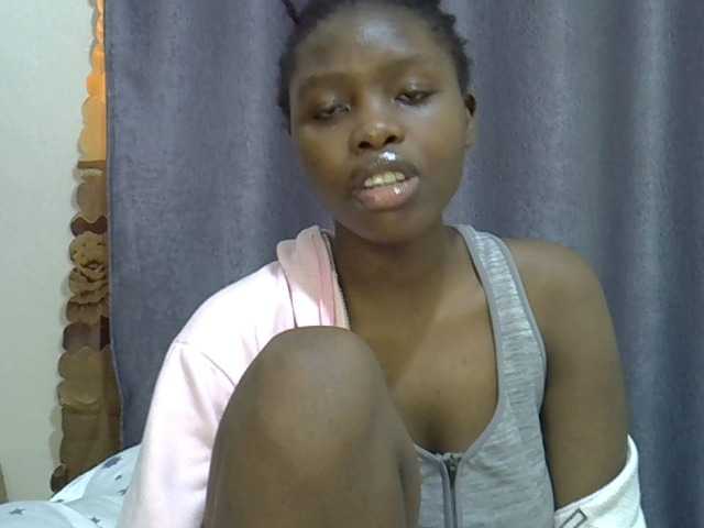 Comfort2a live cam on BongaCams