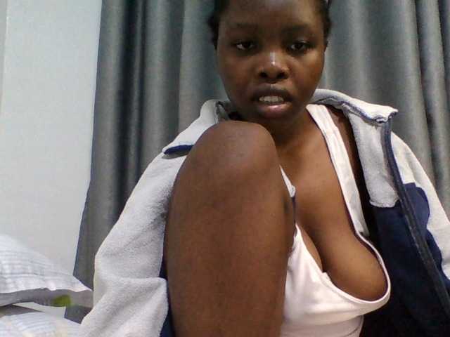 Comfort2a live cam on BongaCams