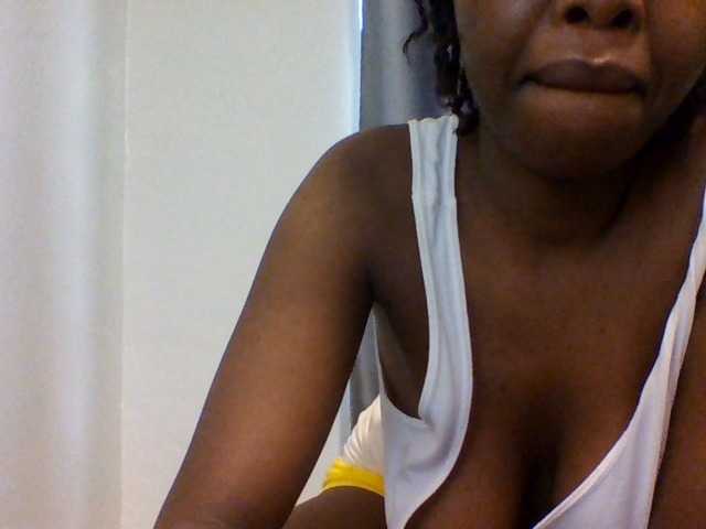Comfort2a live cam on BongaCams