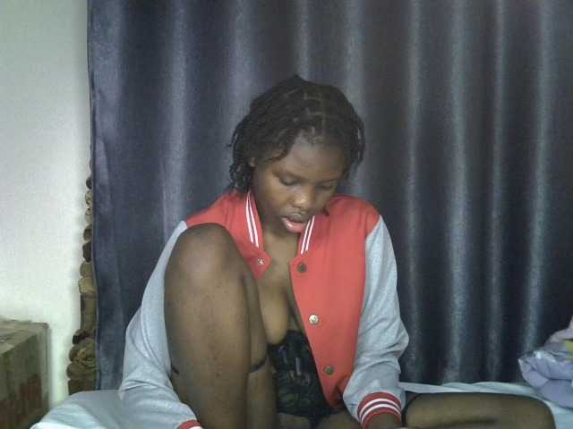 Comfort2a live cam on BongaCams