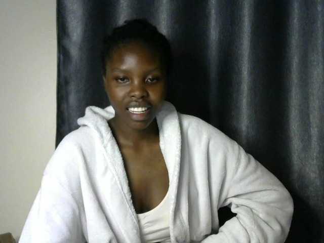 Comfort2a live cam on BongaCams