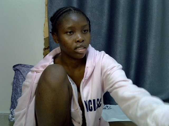 Comfort2a live cam on BongaCams