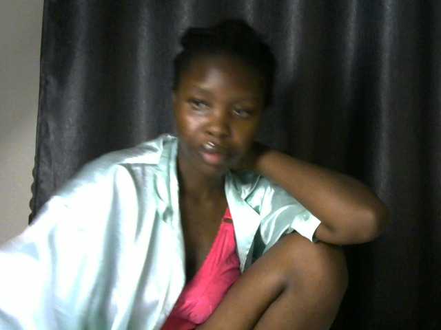 Comfort2a live cam on BongaCams