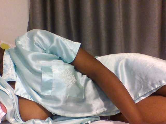 Comfort2a live cam on BongaCams