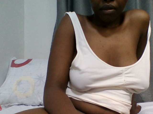 Comfort2a live cam on BongaCams