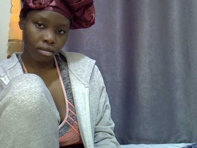 Comfort2a live cam on BongaCams