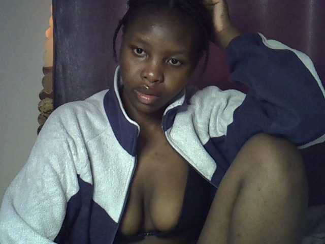Comfort2a live cam on BongaCams