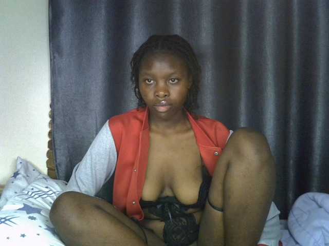 Comfort2a live cam on BongaCams