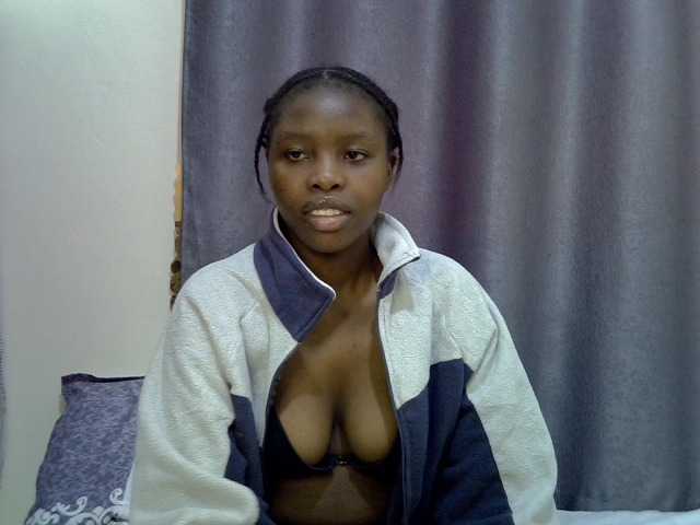 Comfort2a live cam on BongaCams