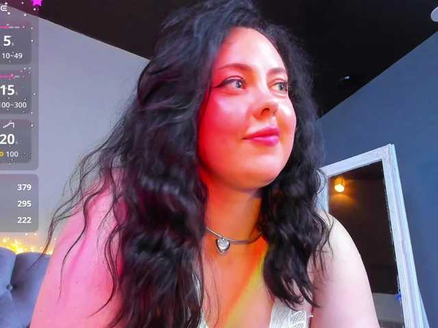 HottyAlba live webcam show