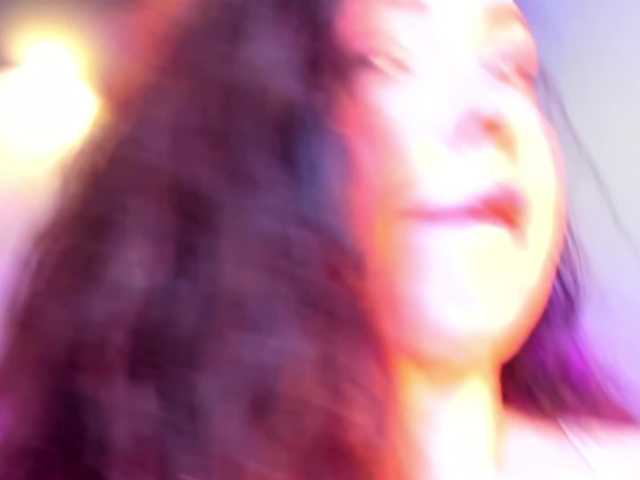 HottyAlba's BongaCams show and profile