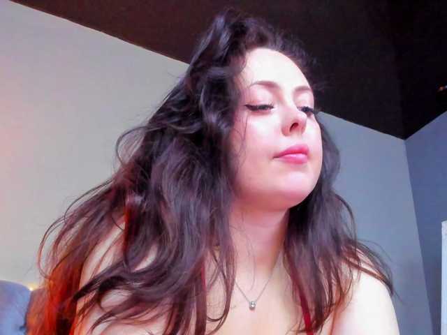 HottyAlba live cam preview