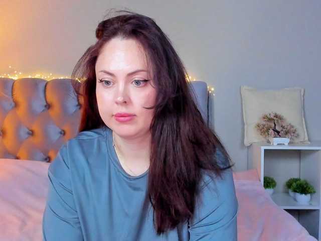 HottyAlba live cam on BongaCams