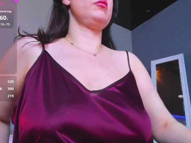 HottyAlba live cam on BongaCams