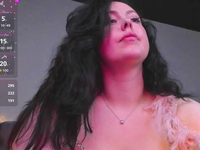 HottyAlba live webcam show