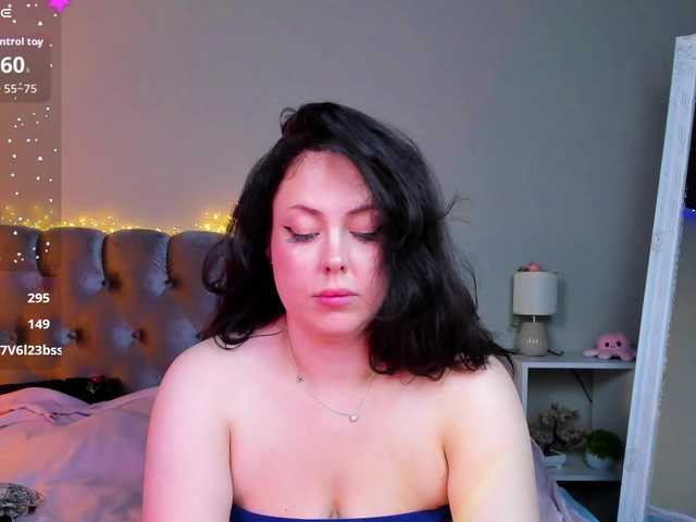 HottyAlba live webcam show